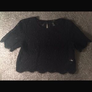 ❤️❤️ FOREVER 21 Medium Black Lace Crop Top